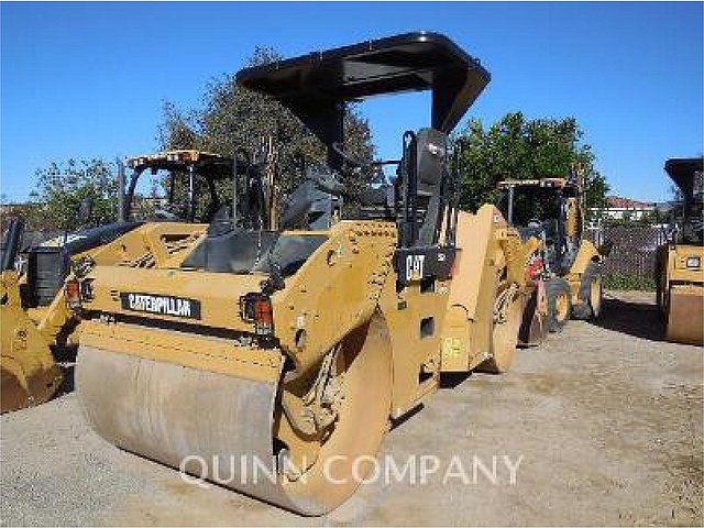 2011 CATERPILLAR CB54 Photo