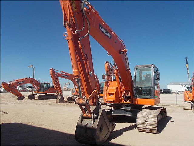 2012 DOOSAN DX235 LCR Photo