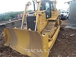 13 CATERPILLAR D6T XL