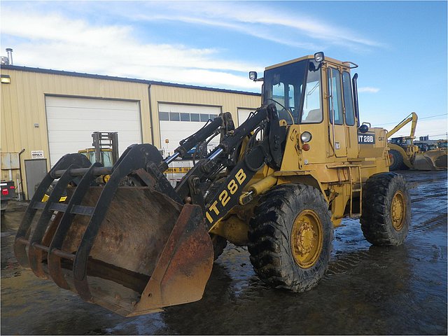 93 CATERPILLAR IT28B