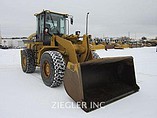 08 CATERPILLAR 938H