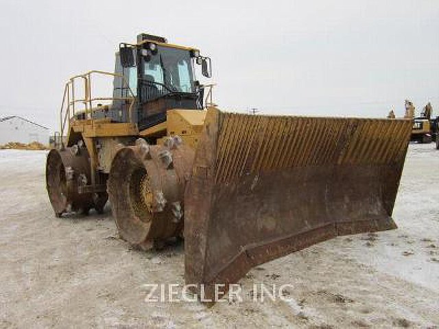 2005 CATERPILLAR 826G II Photo