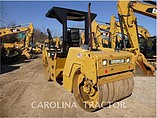 2010 CATERPILLAR CB-434D Photo #5