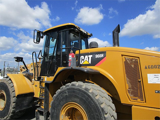 2010 CATERPILLAR 966H Photo