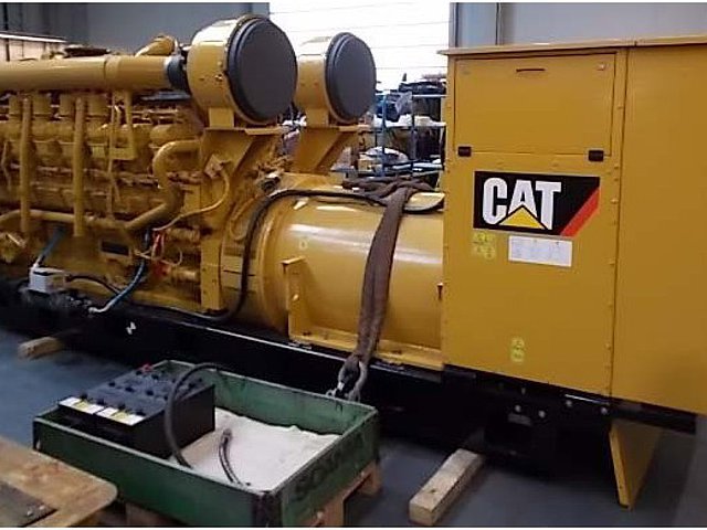 13 CATERPILLAR 3516B HD