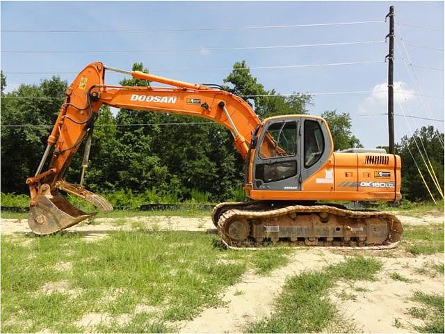 2010 DOOSAN DX180 LC Photo