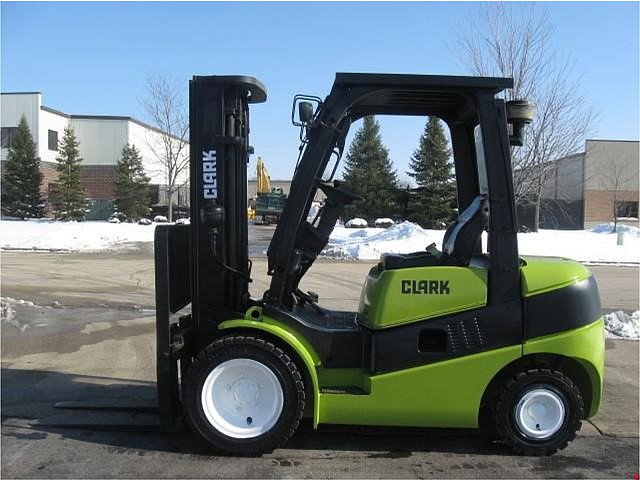 2007 CLARK C30D Photo