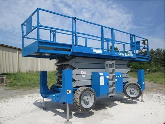 2002 GENIE GS5390RT Photo