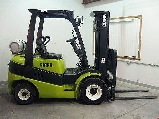 2006 CLARK C25L Photo