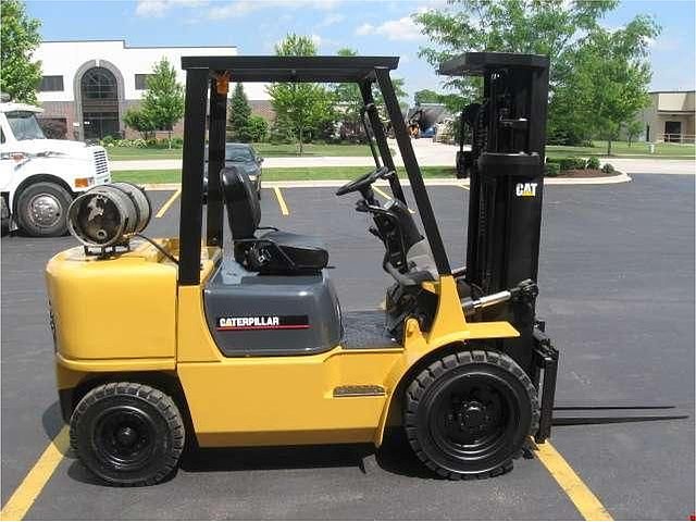 03 CATERPILLAR GP30K