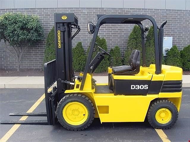 1997 DAEWOO D30S Photo