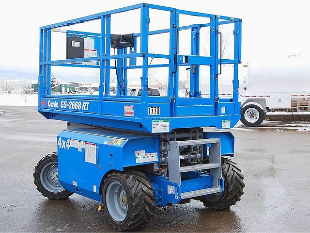 2008 GENIE GS2668RT Photo
