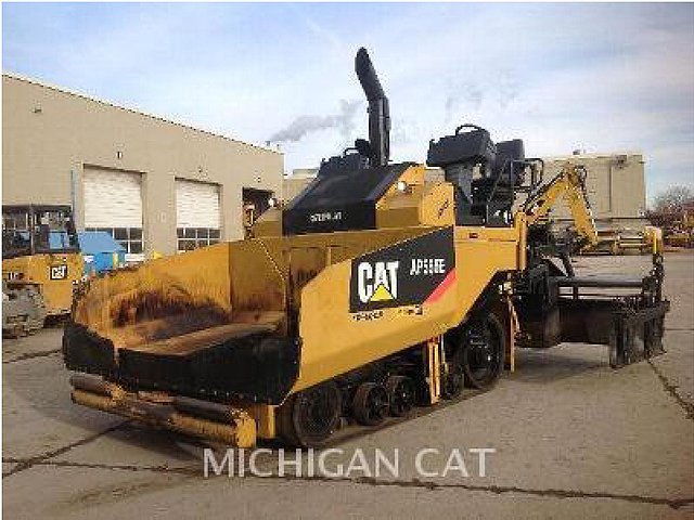 2011 CATERPILLAR AP-555E Photo