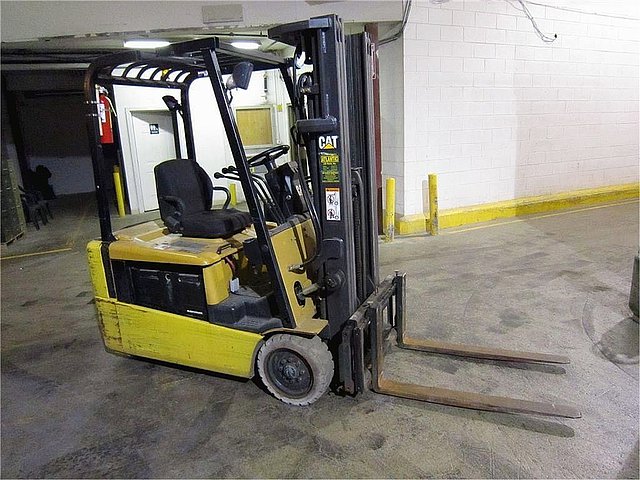 2004 CATERPILLAR EP18KT Photo