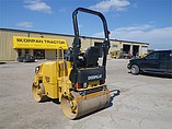 2011 CATERPILLAR CB24 Photo #3