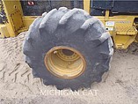 2011 CATERPILLAR 553 Photo #8