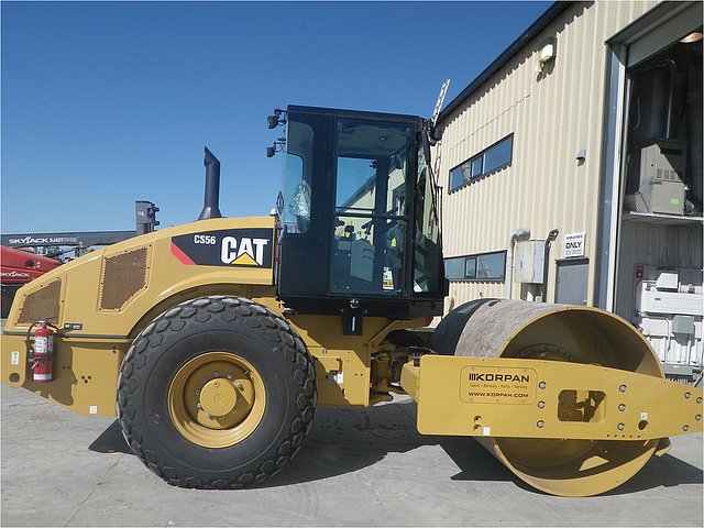 2013 CATERPILLAR CS56 Photo