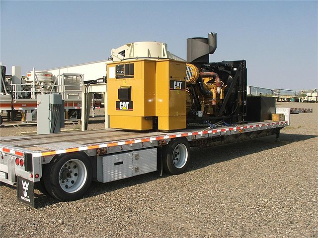 2010 CATERPILLAR 910 KW Photo