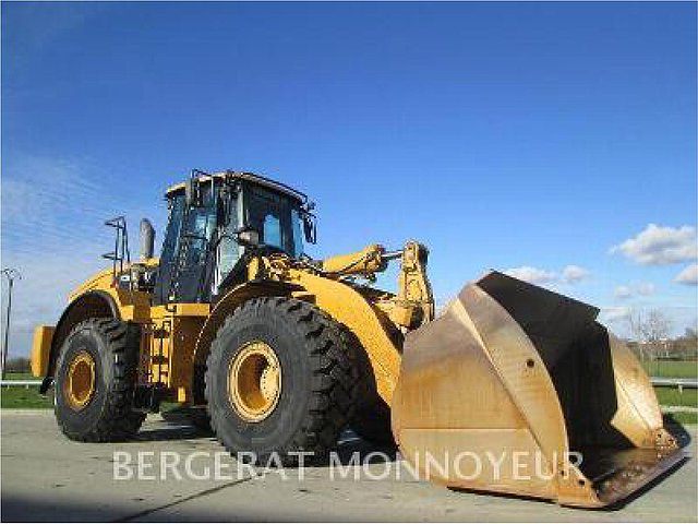 11 CATERPILLAR 972H