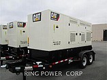 12 CATERPILLAR XQ200