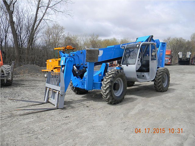 2006 GENIE GTH1056C Photo