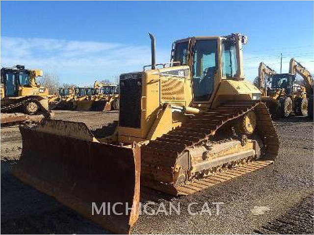 2005 CATERPILLAR D6N Photo