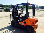 2011 DOOSAN D25S-5 Photo #4