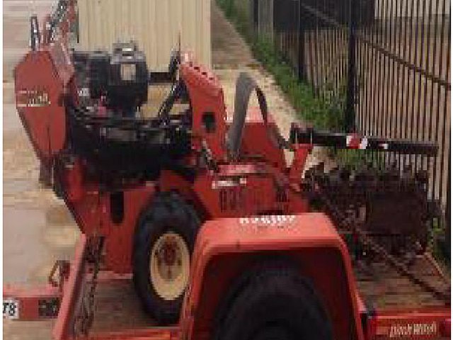 2010 DITCH WITCH RT12 Photo