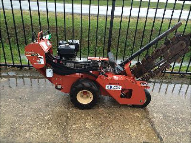 2010 DITCH WITCH RT10 Photo