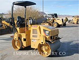 12 CATERPILLAR CB24