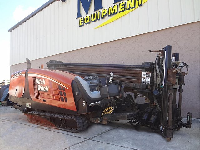 2004 DITCH WITCH JT1220 MACH 1 Photo