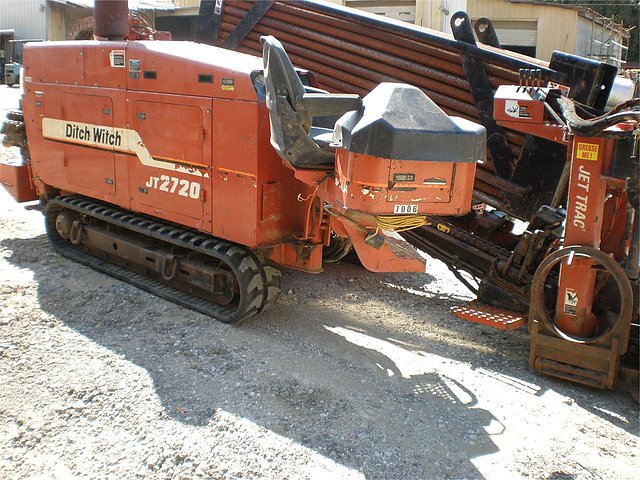 2000 DITCH WITCH JT2720 Photo