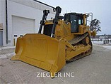 11 CATERPILLAR D8T