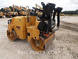 2011 CATERPILLAR CB34 Photo #2