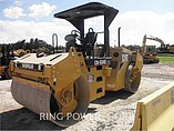 06 CATERPILLAR CB-534D