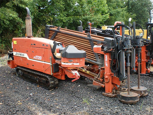 00 DITCH WITCH JT2720