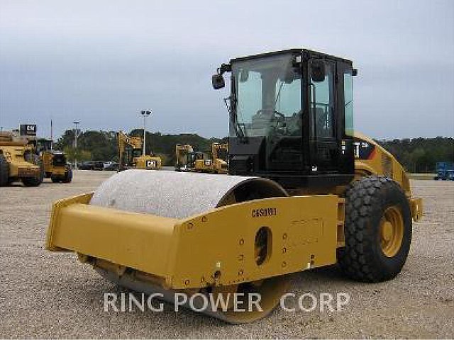 2012 CATERPILLAR CS64 Photo