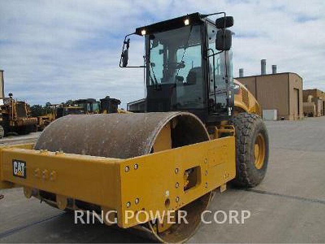 2013 CATERPILLAR CS66B Photo