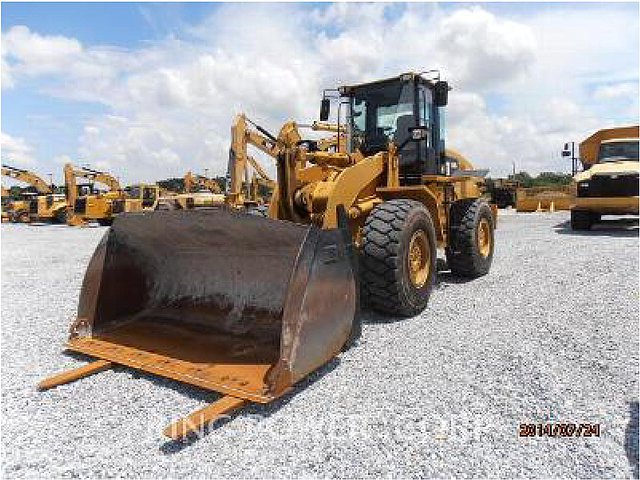 2011 CATERPILLAR 938H Photo