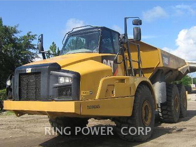 2012 CATERPILLAR 740B Photo