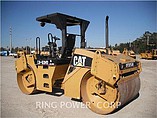 2004 CATERPILLAR CB-534D Photo #2