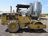2000 CATERPILLAR CS-323C Photo #2