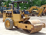 2001 CATERPILLAR CS-323C Photo #2