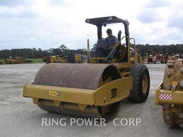 2010 CATERPILLAR CS56 Photo