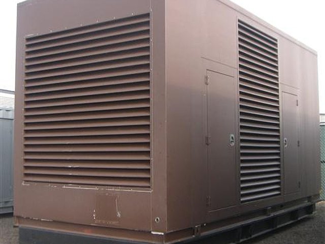 02 CATERPILLAR 1500 KW