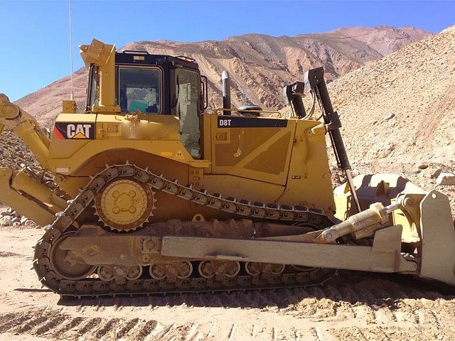 2010 CATERPILLAR D8T Photo