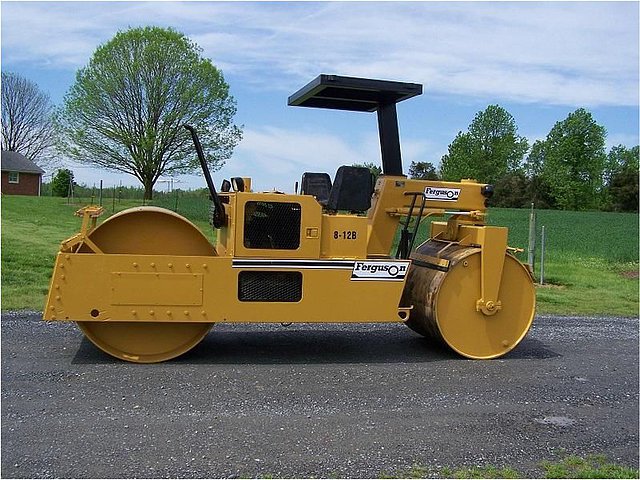 1990 FERGUSON 8-12B Photo