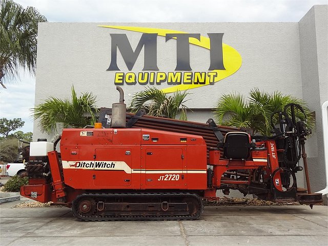 2000 DITCH WITCH JT2720 Photo