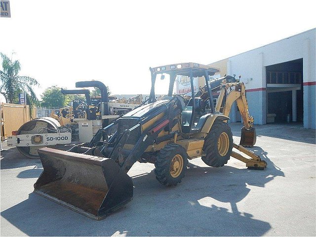 2001 CATERPILLAR 420D IT Photo