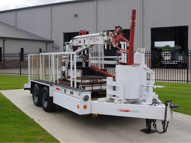 2004 EZ HAULER 2500A Photo